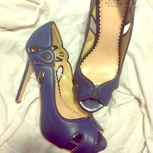 Gorgeous Navy Stilettos